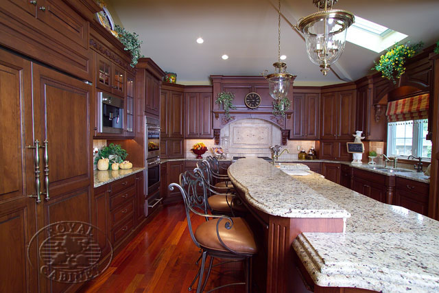 Traditional Kitchen | Kitchen Design Gallery | Traditional Style Cabinets